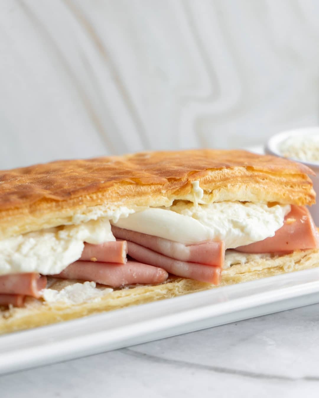 La mortadela ya era una locura 😎Ahora sumale burrata cremosa y entendés por qué este sándwich n